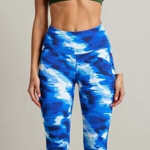 NWT Ideology Activewear Woman's High Rise Capri Leggings Blue Multi L